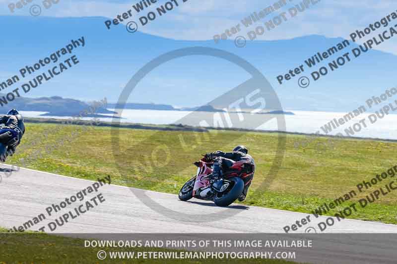 anglesey no limits trackday;anglesey photographs;anglesey trackday photographs;enduro digital images;event digital images;eventdigitalimages;no limits trackdays;peter wileman photography;racing digital images;trac mon;trackday digital images;trackday photos;ty croes